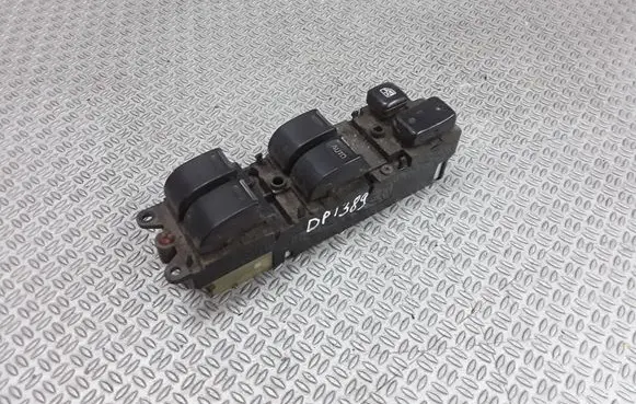 Toyota Hilux (N80, N90, N100, N110) Electric window control switch
