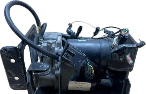 Cadillac Escalade IV Air suspension compressor 23282711