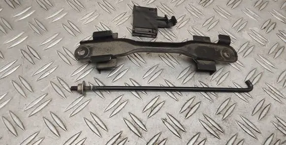 Toyota Yaris Battery bracket 534520D010