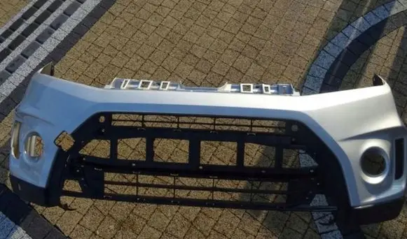 Suzuki Grand Vitara II Front bumper