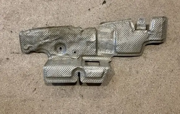 Exhaust heat shield