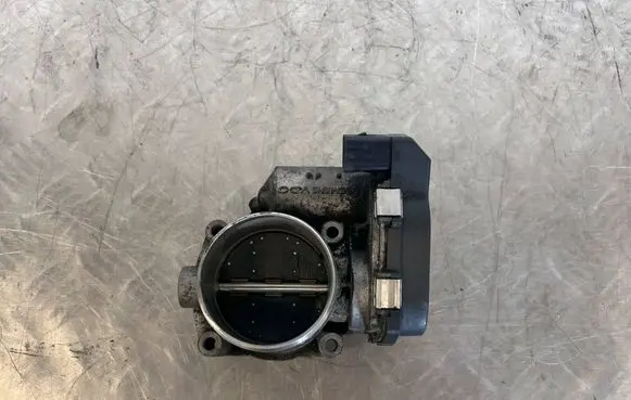 BMW X5M E70 Throttle valve 7555944