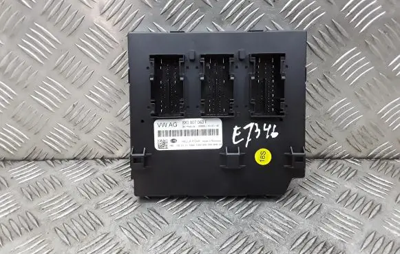 Audi A1 Engine control unit/module 8X0907063F