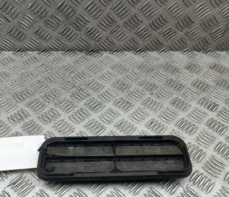 Mercedes-Benz C W205 Quarter panel pressure vent A2058301201