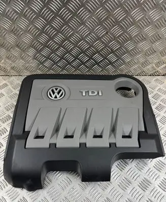 Volkswagen Tiguan Engine cover (trim) 03L103925A