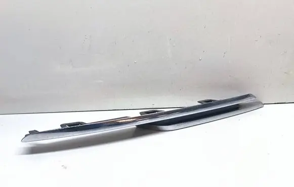 Front bumper lower grill