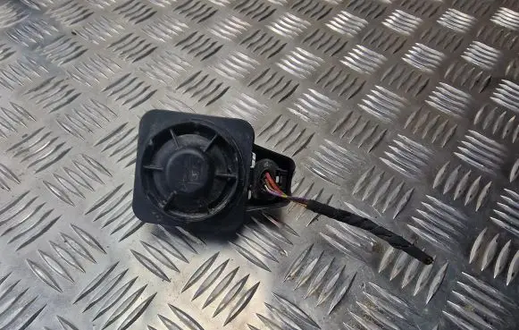 Volkswagen PASSAT B8 Alarm system siren 5Q0951605A