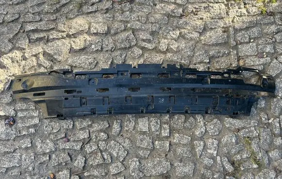BMW 6 G32 Gran Turismo Rear bumper mounting bracket 21754011
