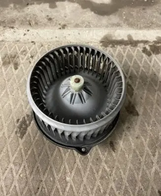 Subaru Outback Heater fan/blower 2727000220 4F27