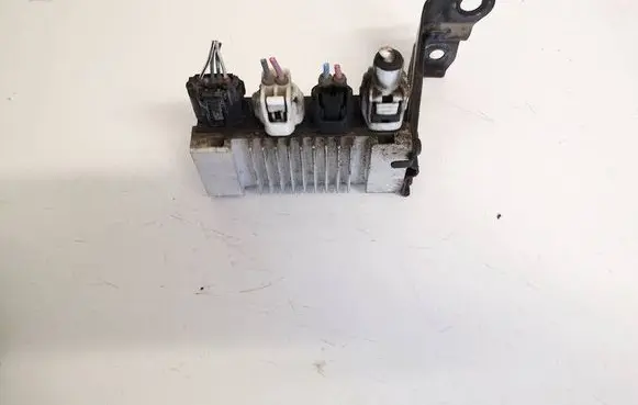 Toyota Avensis T270 Glow plug pre-heat relay 2855130010