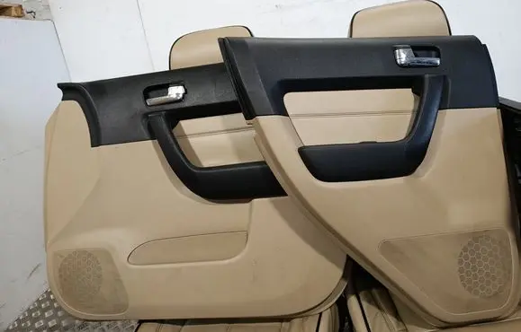 Hummer H3 Interior set 