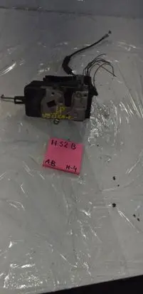 Opel Vectra C Front door lock 13158763