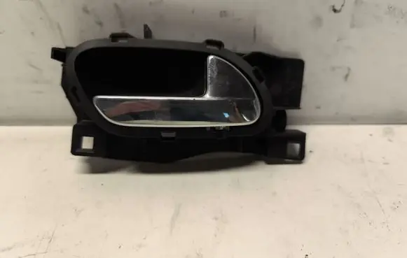 Citroen C4 I Front door interior handle 7387