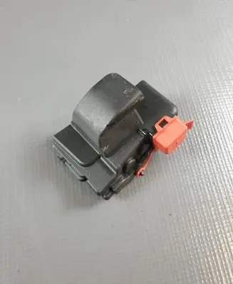 BMW i4 Fuse box cover 8715688 58650910