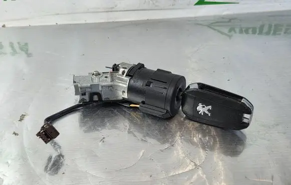Peugeot 308 Ignition lock 9673257480