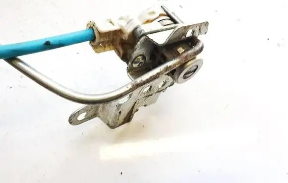 Honda FR-V Front door lock (next to the handle) sjdr sjd-r