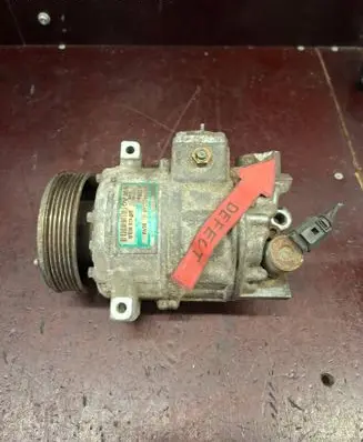 Volkswagen Touran I Air conditioning (A/C) compressor (pump) 1K0820803Q 05513802563 8676F