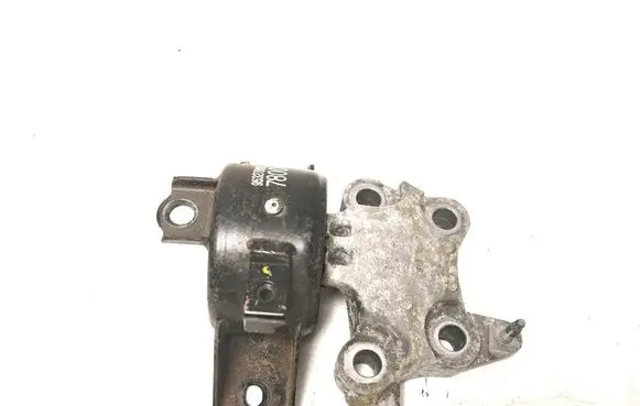 Opel Mokka Engine mount bracket 95327800