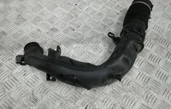 Citroen DS5 Air intake hose/pipe MD6021A152