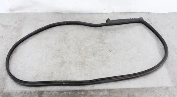 BMW 6 F12 F13 Front door rubber seal 7268800 51767268800