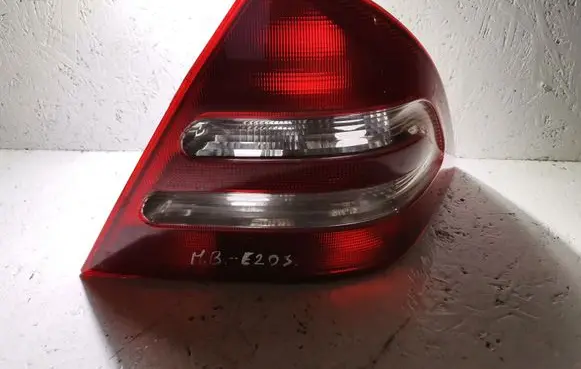 Mercedes-Benz C W203 Rear/tail lights