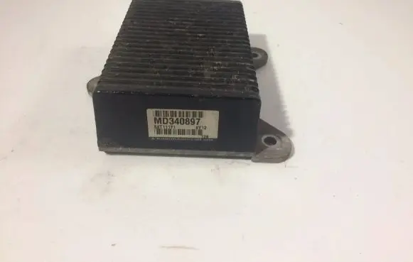 Mitsubishi Carisma Engine control unit/module MD340897
