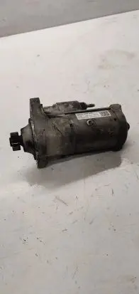 Volkswagen PASSAT B7 Starter motor 02E911024H