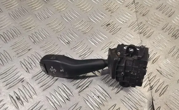 BMW X3 E83 Indicator stalk 8363668
