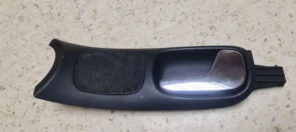 Audi A4 S4 B5 8D Front door interior handle 8D0837020