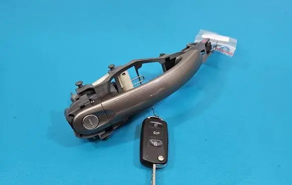 Volkswagen Golf Plus Front door exterior handle 1Q0837885D IMPRK1595744