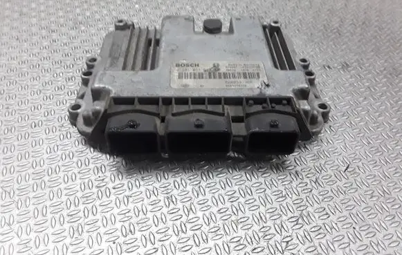 Skoda Fabia Mk1 (6Y) Engine control unit/module 8200391966 0281011549