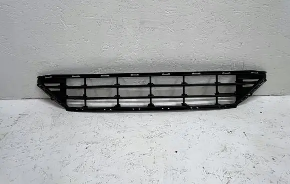 Volvo XC60 Front bumper lower grill 31425175OEMVOLVO