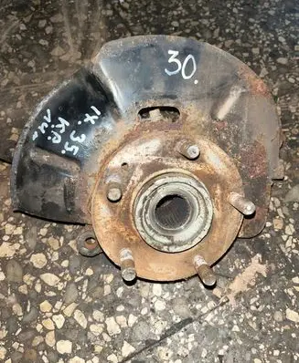 Hyundai ix35 Front wheel hub