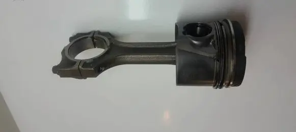 BMW 5 E39 Piston with connecting rod 