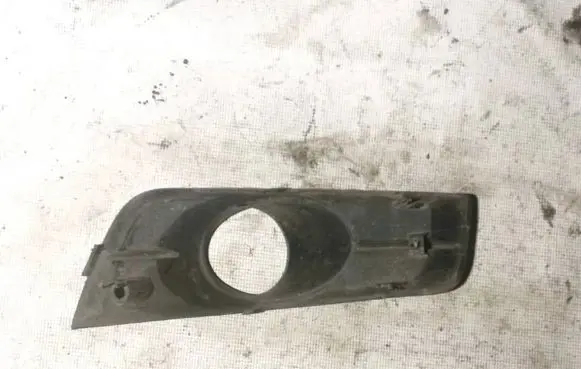 Chevrolet Cruze Front bumper lower grill 94831151