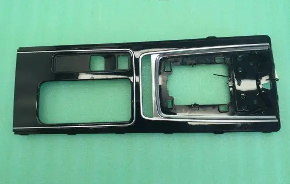 Jaguar F-Pace Center console GX63044E04A