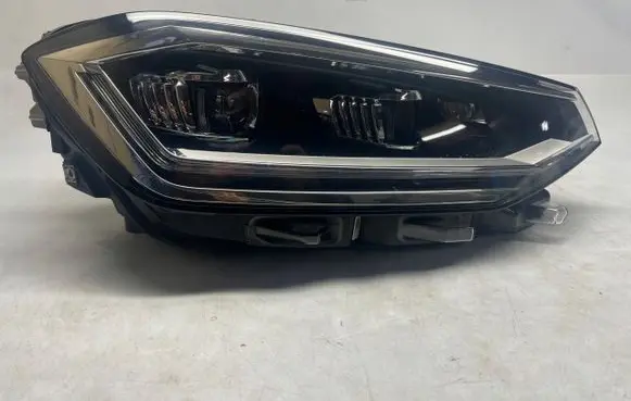 Volkswagen Golf Sportsvan Headlight/headlamp 517941082