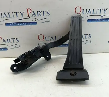 KIA Sorento Accelerator throttle pedal 