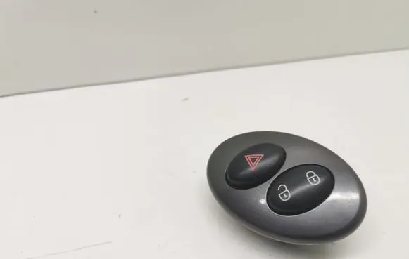 MG ZT - ZT-T Hazard light switch 10368M