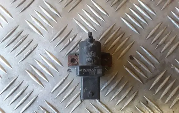 Opel Insignia A Turbo solenoid valve GM55566051 55566051