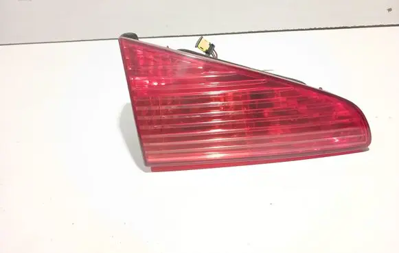 Peugeot 607 Tailgate rear/tail lights 2543