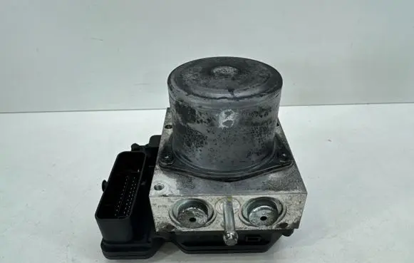 Nissan Leaf II (ZE1) ABS Pump TD8417