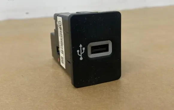 Ford Fiesta USB socket connector HS7T14F014