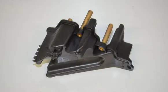 BMW X6 E71 Vacuum air tank 8512680 11658512680