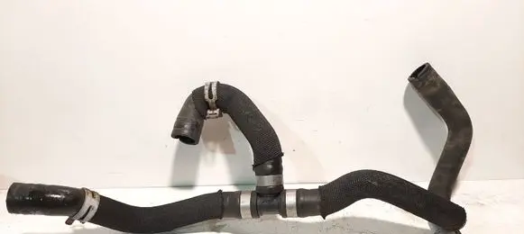 Volvo V40 Engine coolant pipe/hose 31474984