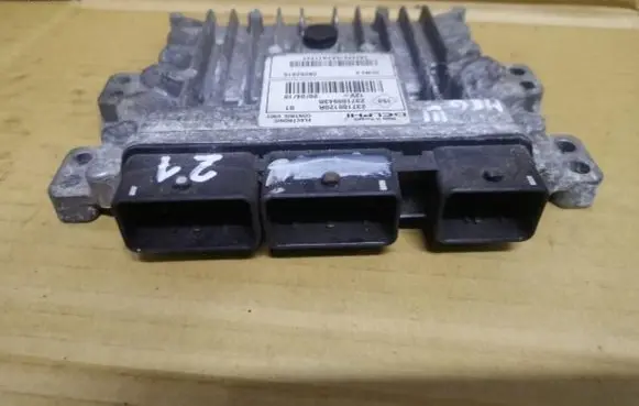 Renault Megane III Engine control unit/module ECU 237100120R