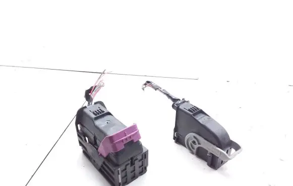 Opel Astra J Tailgate/trunk wiring harness 