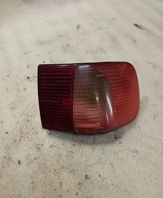 Audi A8 S8 D2 4D Rear/tail lights R292902