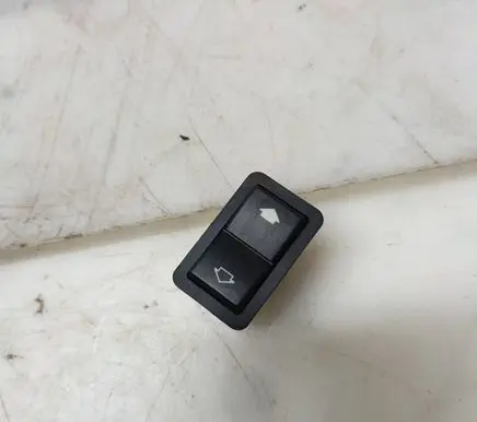 BMW 5 E39 Electric window control switch 8368974 PA6GF30