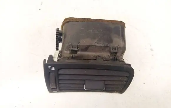 Toyota Avensis T250 Dash center air vent grill 8518